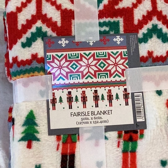 🎄NWT Holiday Soft Fun Oversized Plush Throw 
Brand New With Tags 50 “ X 60 “ 🎄 - Picture 7 of 8